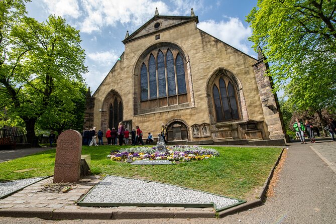 Edinburgh Old Town: Historical Guided Walking Tour - Starting on the High Street at 10:30 am