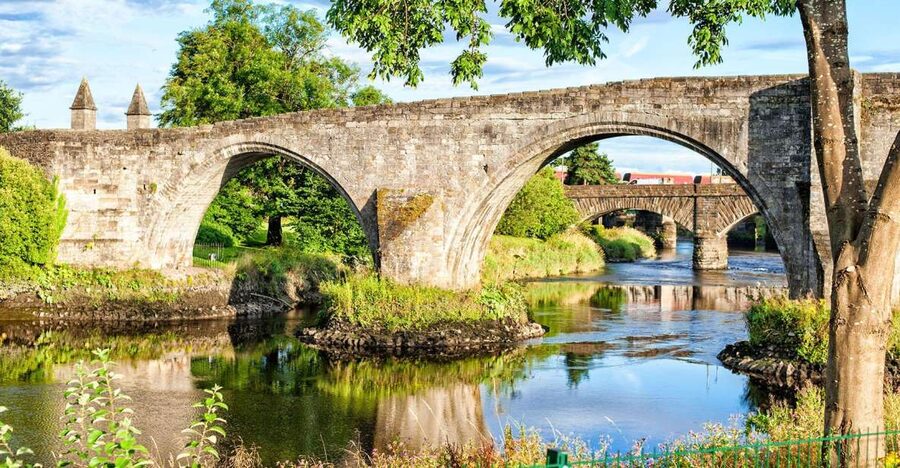 Edinburgh: Stirling, Whisky and St Andrews Tour in Spanish - Key points to know before booking