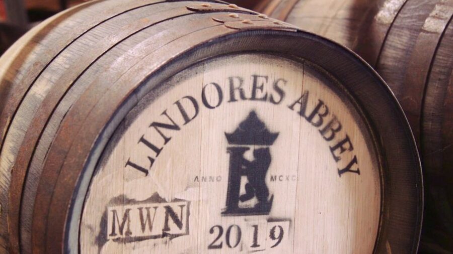 Edinburgh: Stirling, Whisky and St Andrews Tour in Spanish - Two hours in medieval St Andrews