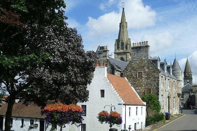 Edinburgh: The Outlander, Palaces & Jacobites Tour - Doune Castle: Castle Leoch and much more