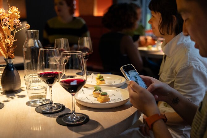 Four hour walking wine tasting tour of Manchester's best bars - A small group keeps the mood informal