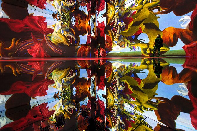 Frameless - Immersive Art Experience in London - The World Around Us: oceans, cities, and wide open views