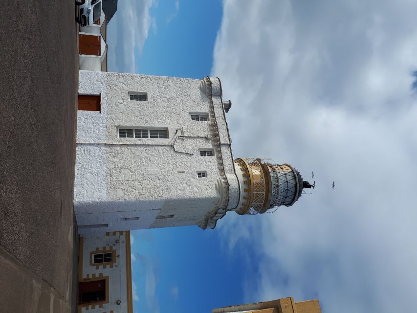 From Aberdeen: Coastal Villages of Aberdeenshire Tour - Fraserburgh and the midday break