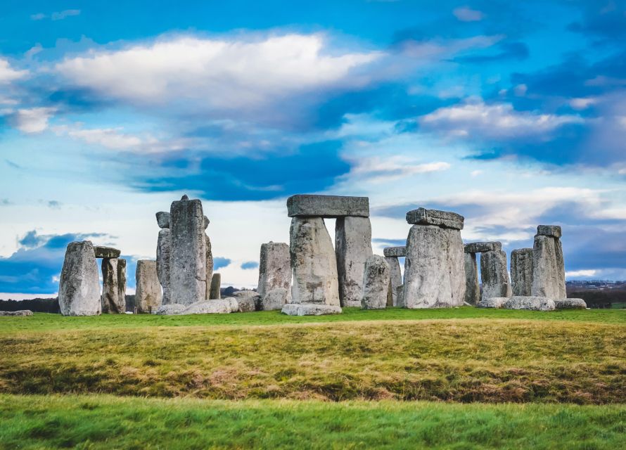 From Bath: Stonehenge & the Cotswolds Day Tour with Entry - Lacock: Village Streets and Abbey Architecture