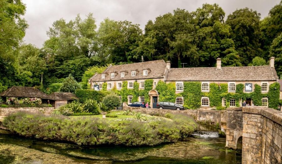 From Birmingham: Cotswolds Full-Day Tour - Burford and its medieval main street