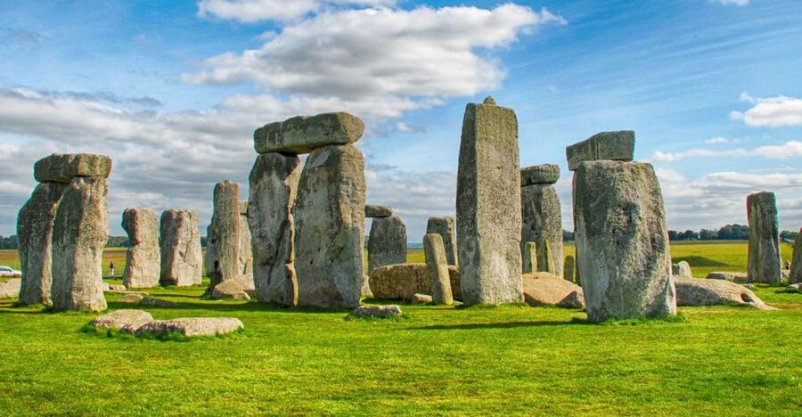 From Birmingham: Stonehenge & Bath Day Tour - Bath: an open-air history lesson