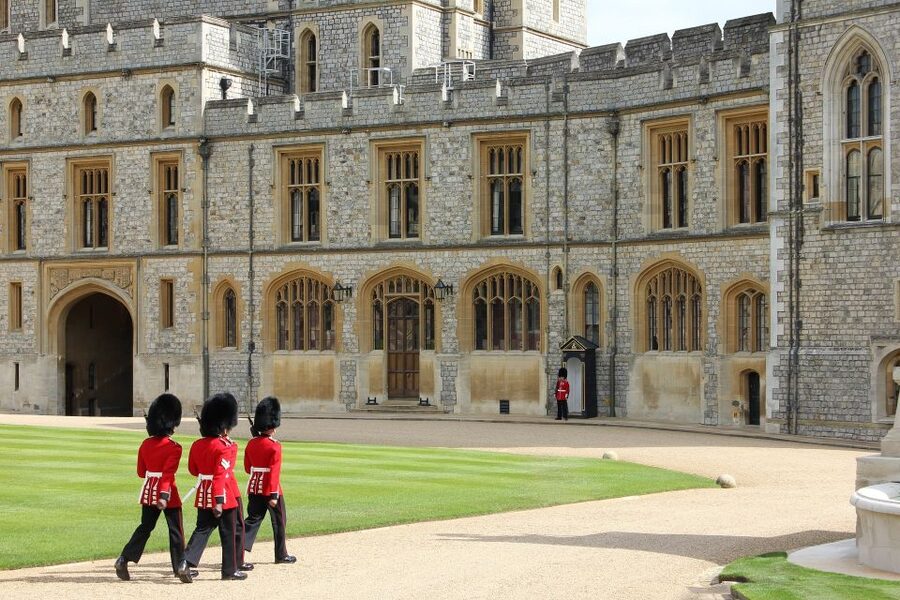 From Brighton: Oxford, Windsor and Eton Full Day Trip - Oxford’s colleges spread through the city centre
