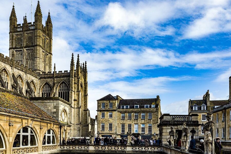 From Brighton: Stonehenge and Bath Full-Day Trip - Guides, driving, and the human side of the day