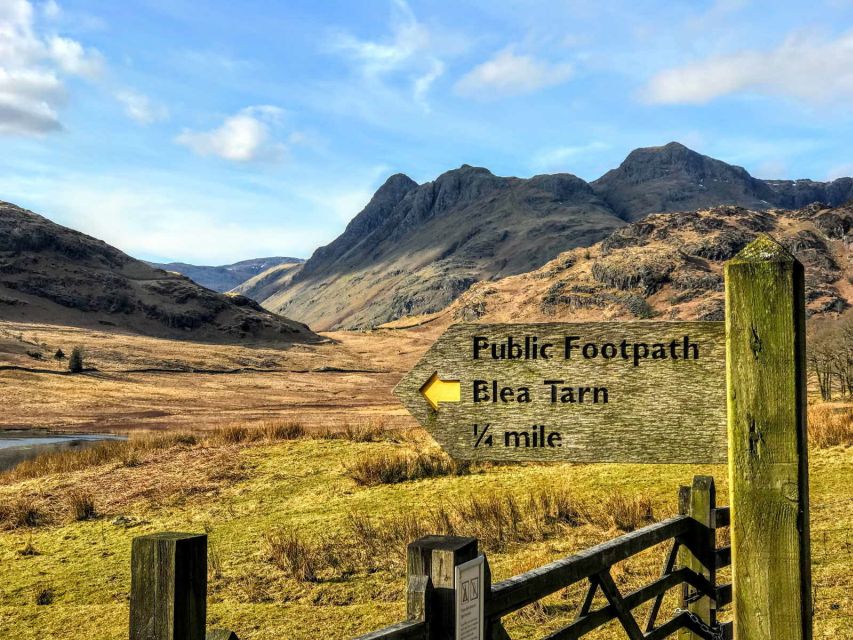 From Chester: Lake District Full-Day Guided Sightseeing Tour - Grasmere and the famous gingerbread stop