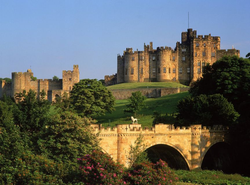 From Edinburg: Viking Coast & Alnwick Castle Day Tour - The guide is part of the attraction