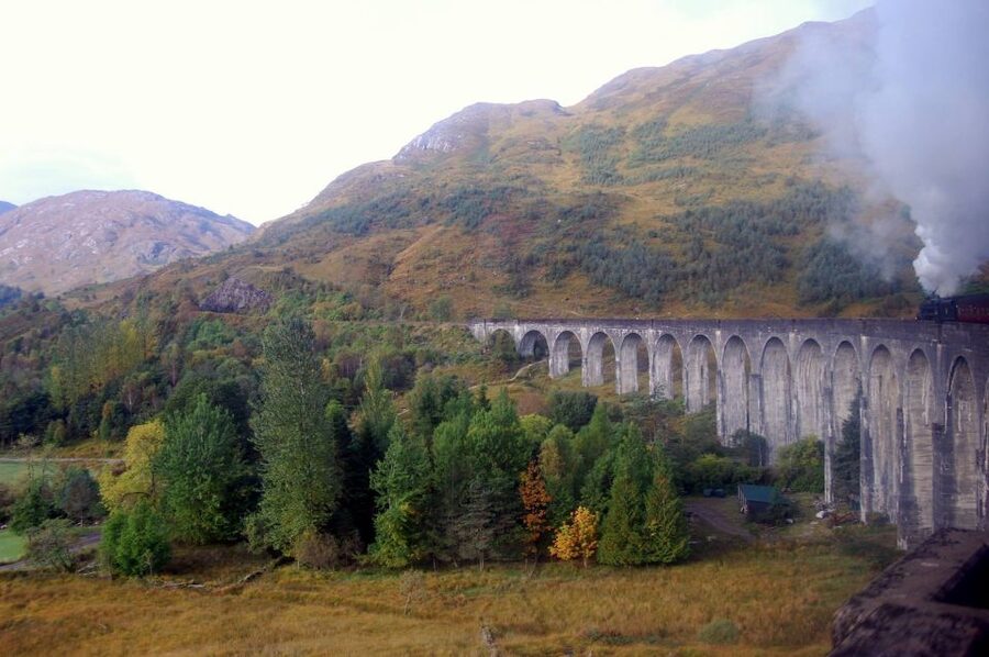 From Edinburgh: 2-Day Highlands Tour with Hogwarts Express - Why the Jacobite train is worth building a tour around