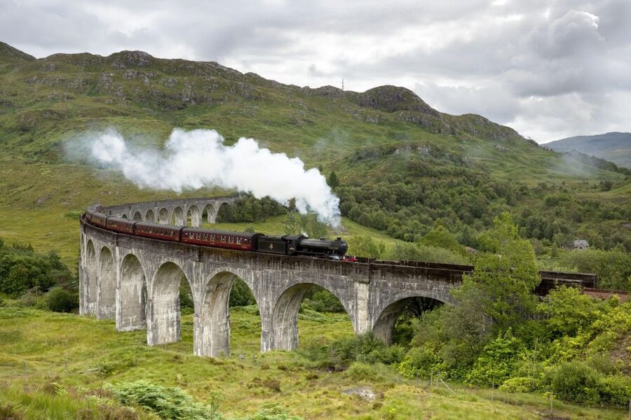 From Edinburgh: 2-Day Highlands Tour with Hogwarts Express - Culloden and Clava Cairns: the serious heart of the tour