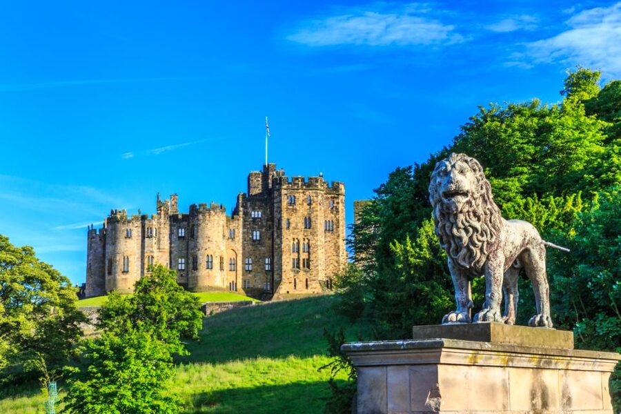 From Edinburgh: Alnwick Castle and Scottish Borders Tour - The Northumberland Coast adds a second great view