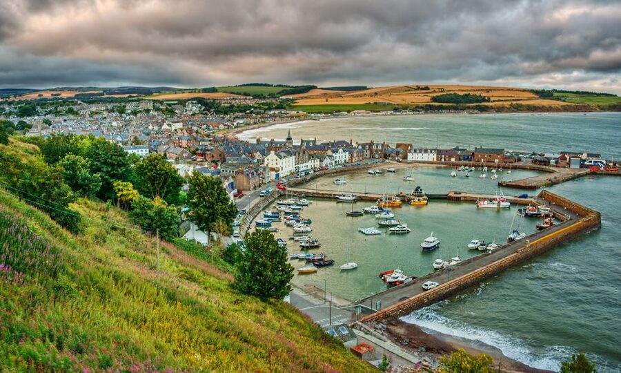 From Edinburgh: Glamis and Dunnottar Castles Tour in Spanish - Key points to know before booking