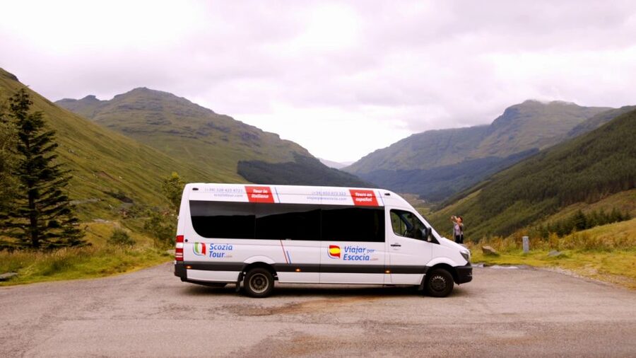 From Edinburgh: Glamis and Dunnottar Castles Tour in Spanish - Who should book this castle day trip?