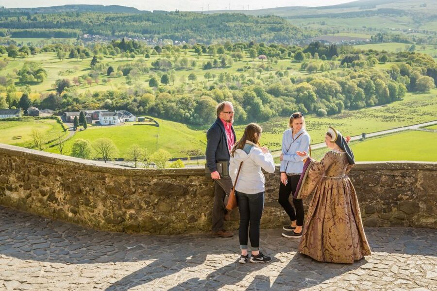 From Edinburgh: Loch Lomond, Kelpies & Stirling Castle Tour - Who should book this tour?