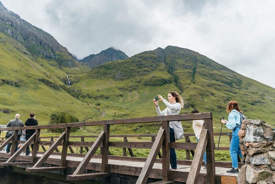 From Edinburgh: Loch Ness, Glenoce & The Highlands Day Tour - Fort William and the approach to Loch Ness
