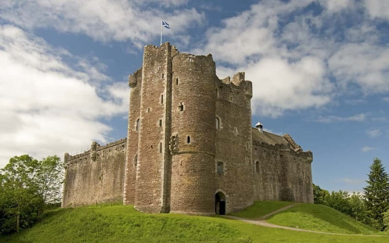 From Edinburgh: Stirling Castle, Kelpies and Loch Lomond - Stirling gives you the day’s main history choice