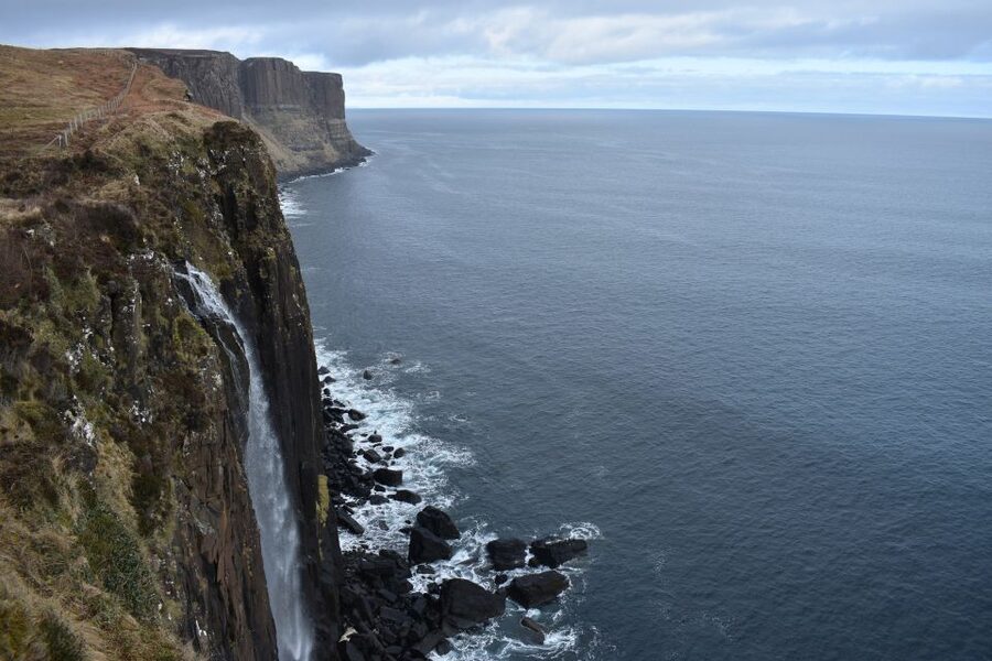 From Glasgow: 3-Day Isle of Skye, Highlands & Loch Ness Tour - Ben Nevis and the road to Portree