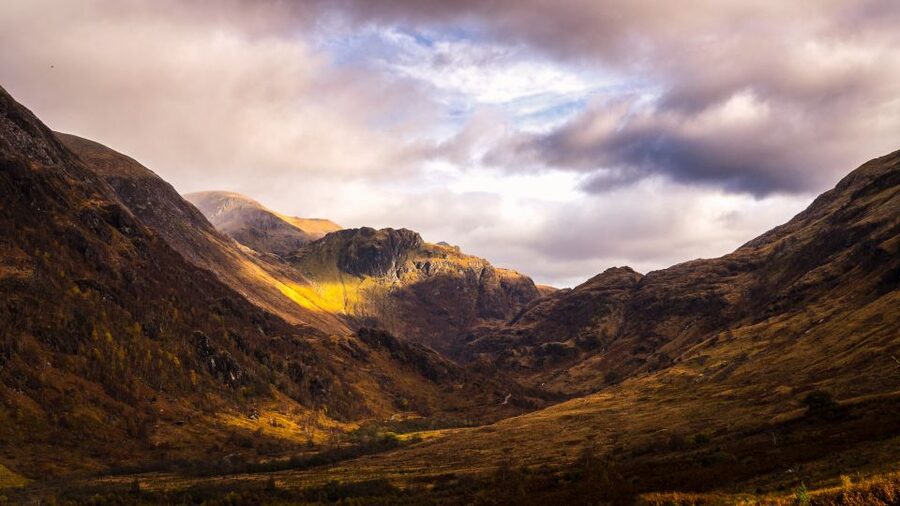From Glasgow: Glenfinnan, Fort William, and Glencoe Day Trip - Loch Shiel and the Jacobite Monument