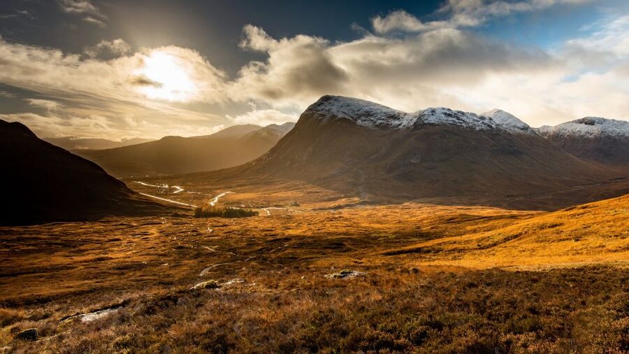 From Glasgow: Glenfinnan, Fort William, and Glencoe Day Trip - Loch Lomond at Tarbet
