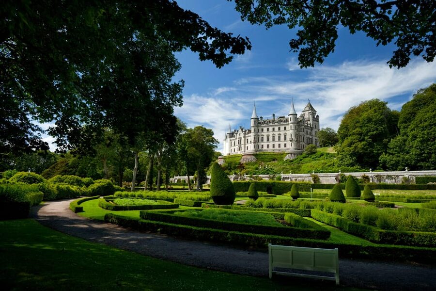 From Inverness: Dunrobin Castle and Easter Ross Day Trip - Who will enjoy this day most