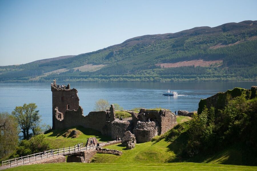 From Inverness: Jacobite Steam Train and Highlands Tour - Suidhe Viewpoint and Dores Beach
