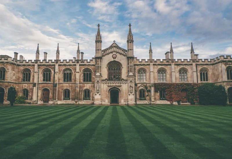 From London: Cambridge Day Trip Including Tour Guide - Leaving London from London Bridge at 9:00 AM