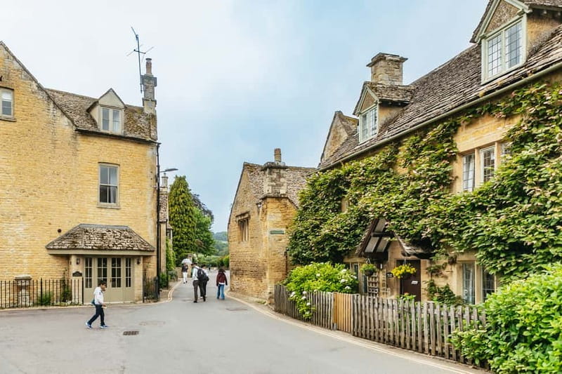 From London: Cotswolds, Blenheim Palace & Downtown Abbey - A wider Cotswolds view before Bampton