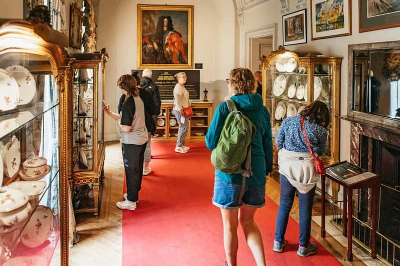From London: Cotswolds, Blenheim Palace & Downtown Abbey - Bampton, the village behind Downton Abbey