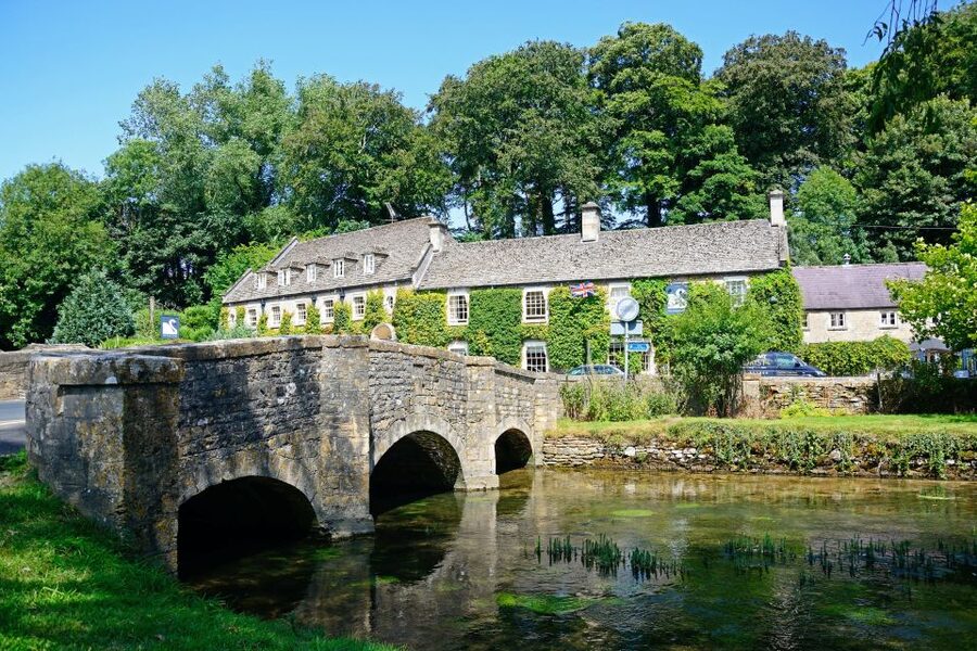 From London: Full-Day Cotswolds Small-Group Tour - Stow-on-the-Wold closes the route with older stories