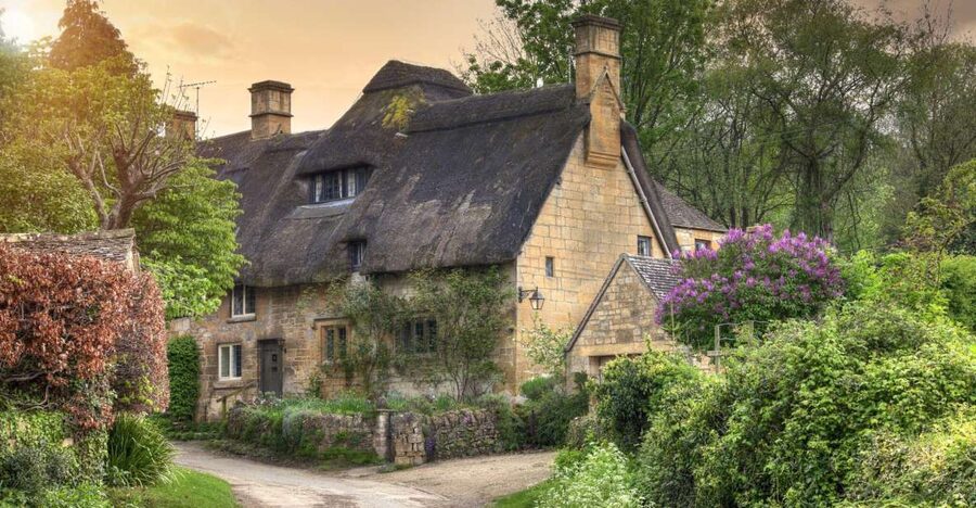 From London: Full-day Cotswolds Tour with Optional Lunch - What the coach adds, and what it costs