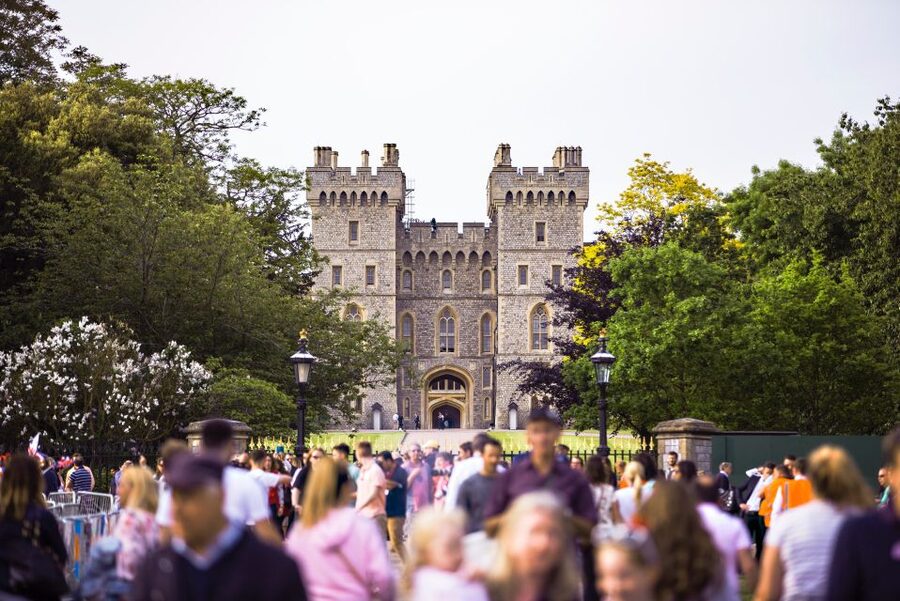 From London: Half-Day Trip to Windsor with Castle Tickets - What to see inside the castle in 2.5 hours