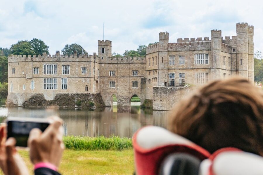 From London: Leeds Castle, Canterbury Cathedral & Dover - Starting at Victoria Coach Station