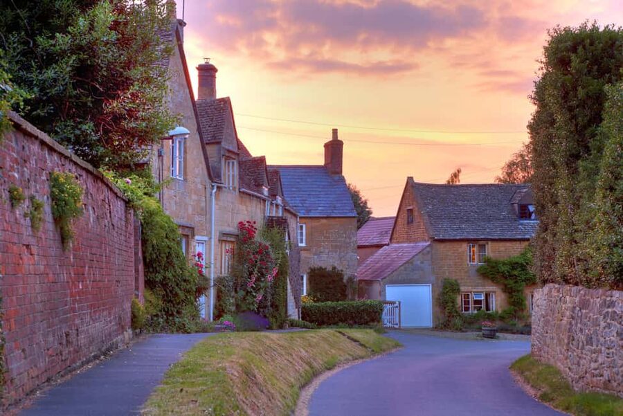 From London: Small Group Cotswolds Villages Tour - Bourton-on-the-Water and its river