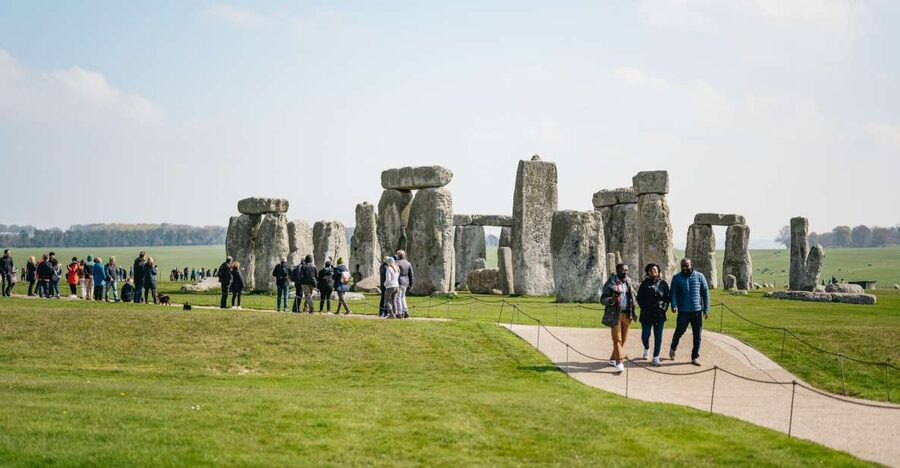 From London: Stonehenge Half-Day Trip - Meeting the stones on Salisbury Plain
