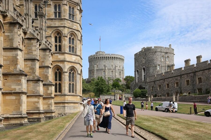 From London: Windsor Castle Afternoon Sightseeing Tour - Why Windsor Castle is worth the trip from London