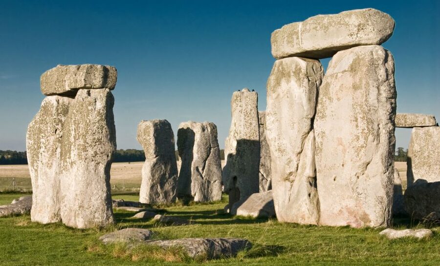 From London: Windsor Castle and Stonehenge Day Trip - Meeting points, timing, and small details that matter