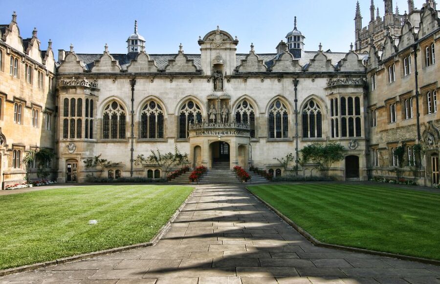 From London: Windsor, Oxford & Stonehenge Full-Day Trip - What the guide and driver add