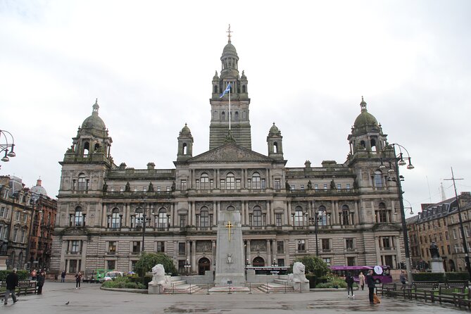 Gander Walking Tours in Glasgow - George Square and the City Chambers