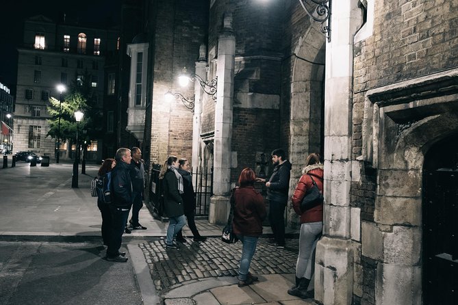 Ghost, Ghouls and Gallows Tour : Guided Tour with Boat Ride - What kind of London night does this tour offer?