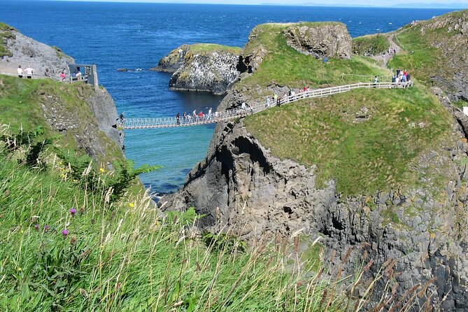 Giant's Causeway and Belfast City Murals Tour inc Game of Thrones Dark Hedges - Timing, transport, and the cruise-ship question