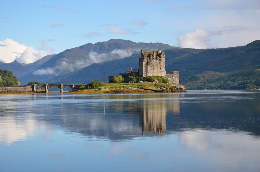 Glasgow: 2-Day Eilean Donan, Loch Ness & Glenfinnan Tour - Starting in Glasgow and joining the main route