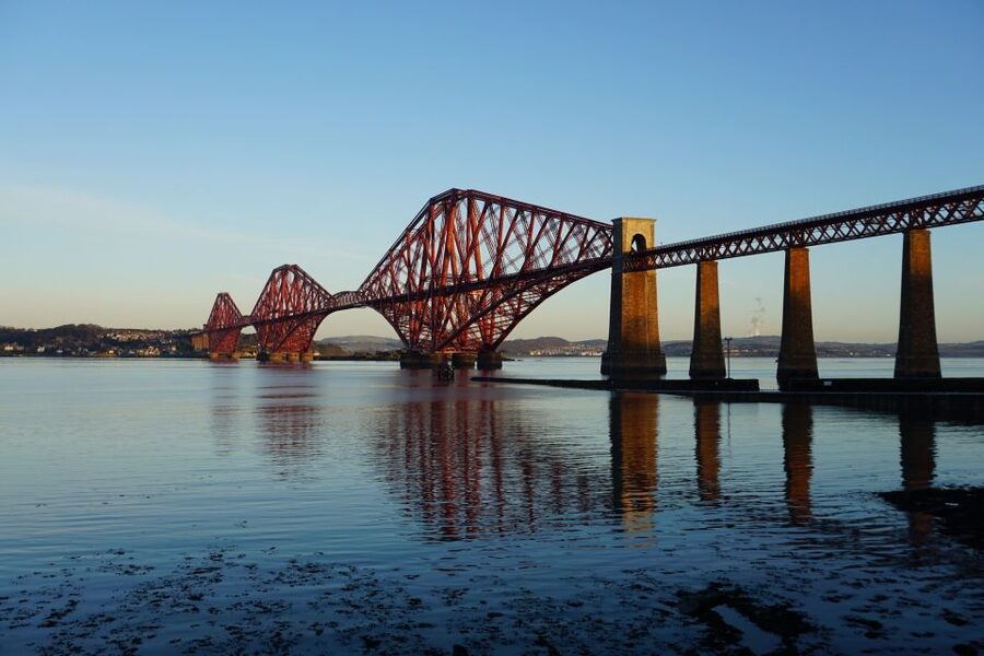 Glasgow: 2-Day Eilean Donan, Loch Ness & Glenfinnan Tour - Glenfinnan Viaduct and the Harry Potter connection