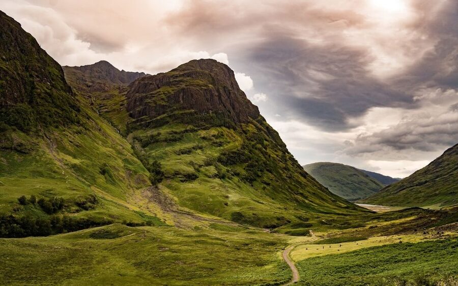 Glasgow: 2-Day Loch Ness, Inverness & Highlands Tour - Fort William and the view of Ben Nevis