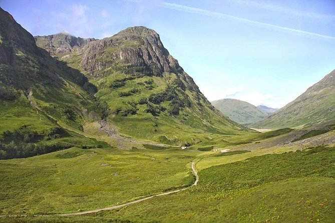 Glasgow: Loch Ness, Glencoe, and the Highlands Day Tour - Pitlochry offers a short village pause