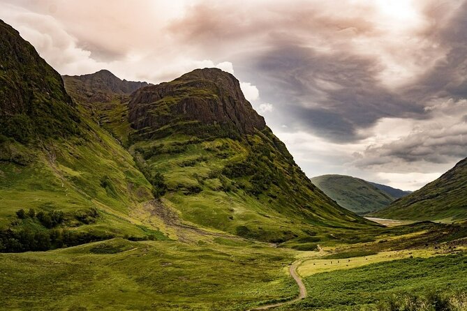 Glencoe, Scenic Walk & Highlands Guided Tour starting Glasgow - Luss and the first view of Loch Lomond