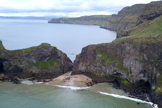 Guided Day Tour of Giant's Causeway from Belfast by Comfortable Coach - Dunluce Castle and the Antrim coast