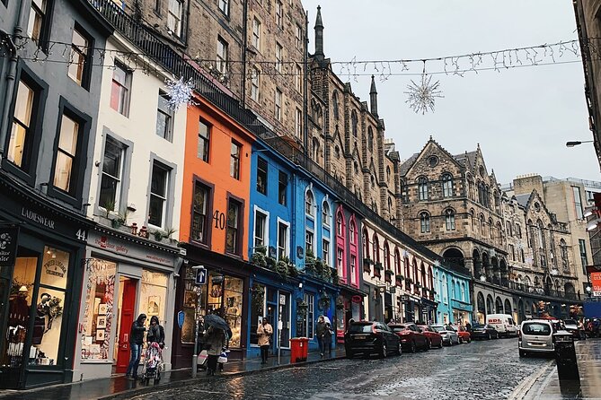Harry Potter Tour & Edinburgh Castle Visit - Edinburgh Castle, first from the outside