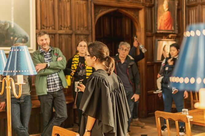 Harry Potter Walking Tour of Oxford Including New College - What the guide adds to the walk